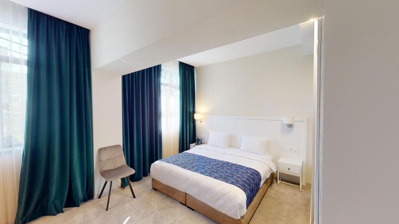 Epigraph Design Kosher Hotel Tbilisi Exterior foto